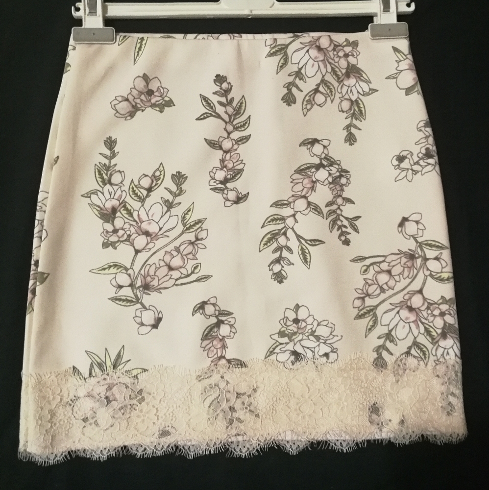 Pink Skirt w/Lace Trim